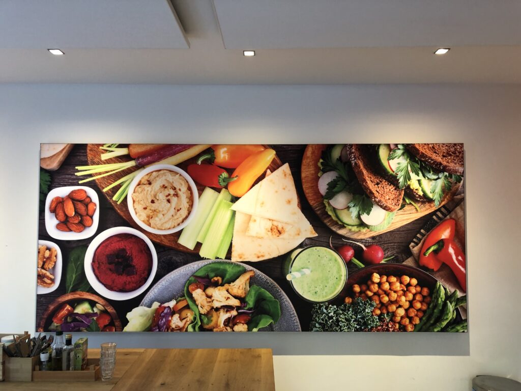 akoestisch paneel met afbeelding van eten